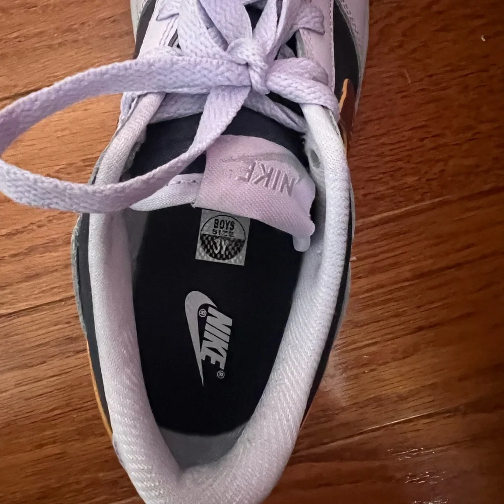 Nike Dunk Low Size 5 - Picture 3 of 5